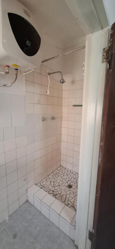 To Let 1 Bedroom Property for Rent in Goodwood Central Western Cape